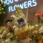 フラワーズ ベイク&アイスクリーム - 