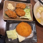 七津屋 - カキフライ　カニクリームコロッケ