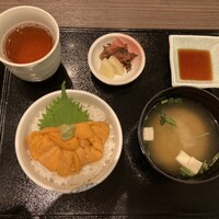 函館うに むらかみ 日本生命札幌ビル店 - うに全体