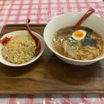 中華さかえ - 料理写真: