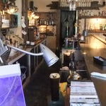 オムライスケンゾウ - ＢＡＲカウンターでいただく「おむらいす」も素敵ですね☆彡