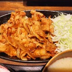しんぱち食堂 - 豚生姜焼き定食肉大盛