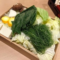 完全個室 しゃぶしゃぶ九 西麻布 本店 - 国産野菜盛り合わせ 