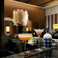 ベージュ アラン・デュカス 東京 - 