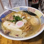 塩そば専門店 桑ばら - レッドロブスターと牛ホルモンの塩