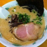 やどかり屋 - とんこつ醤油