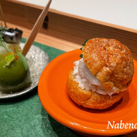 ナベノ-イズム - Nabeno Gougere（石川芋のフォンダンと塩ダラのミエット）
                    アントナン風グリーンオリーヴマリネ
                    セグロイワシの酢漬けとフランス産塩バター、シャインマスカット、フヌイユのピンチョス