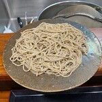 そば くら富 - 奈川在来種(長野県松本) 玄挽きぐるみの粗挽き十割蕎麦