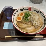 Tonkotsu Aiga Afureteru Ramen Toriko - 8種魚介のギョットンラーメン1300円