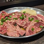 羊とホルモン 大笑 - 