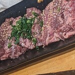 ホルモン焼もんもん - 