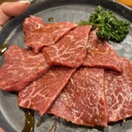 本格大衆焼肉 飯田屋 - 