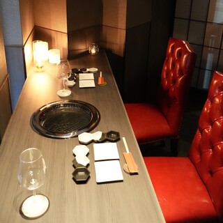 Perfect for dates and birthday parties! A stylish Yakiniku (Grilled meat) and Medicinal Food restaurant with private rooms