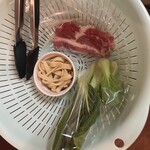 ゴウヒンエン - 牛肉、干し豆腐、青梗菜をチョイス♪