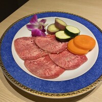 炭火和牛焼肉もうもう亭 広小路店 - 特上塩タン