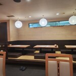 Gen - 店内