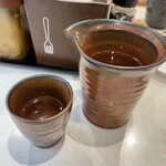 Hama zushi - 朝から燗酒