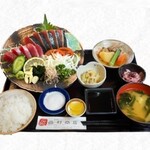 Bonito sashimi and tataki set meal