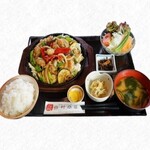 西村商店 - ホルモンの三谷焼定食