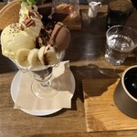 HAGI CAFE  - 