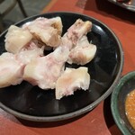 Jirobe - 豚足　700円