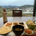 亀の井ホテル 青梅 お食事処 - 朝食会場からの景色