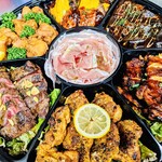 米沢ステーキ＆ビストロ 飛行船 - クリスマス大晦日、年始にご予約が多い当店の人気食材を集めた肉三昧オードブル約五人前