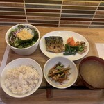 肝料理と海鮮の店 坂下 - 『鯖の照り焼き定食（900円）』