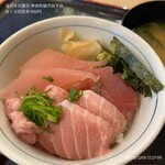 Mekiki no ginji - 231205目利きの銀次 神保町駿河台下店
                        まぐろ四色丼 950円