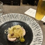 Bistro Kojiya - エスニックなスパイスにレーズンとオリーブをまとっていたので、思わずハートランドビールで♪