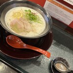 すがの家 - 黒 鶏貝白湯らーめん