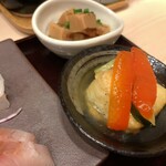 のとだらぼち - 副菜　揚げ出汁豆腐　レンコン含め煮