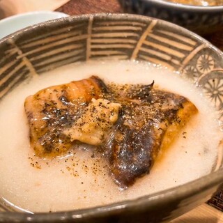 店主の技と温かな心が宿るお料理。看板～季節のメニューまで多彩