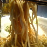 煮干し 青樹 - 丼ブリの底の油つゆをしっかり混ぜて・・・