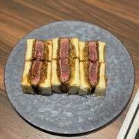 焼肉ホルモン 新井屋 にかい - ランプミルフィーユカツサンド