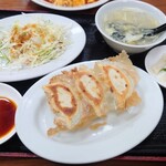 歓迎 - 『今日の定食3番（800円税込）麻婆豆腐丼・餃子・サラダ』