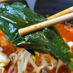 松阪牛焼肉 一升びん - ほうれん草リフト