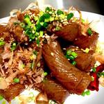 ラウンドアバウト - 人気のこんにゃくの鷹の爪炒め：450円