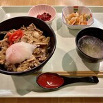 Sougou Hoken Iryou Senta Resutoran - 「B定食〈豚丼〉（税込￥560）」