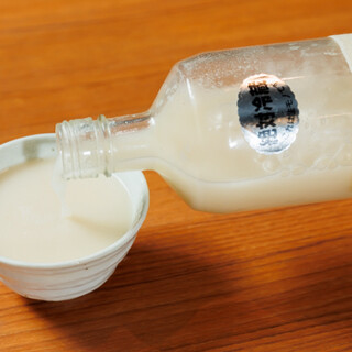 焼肉と一緒に楽しむ！個性的な韓国酒から本格焼酎まで種類豊富