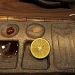 秋田牛玄亭 - 使いやすタレ皿・・。