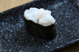 h Sushi Maru Tatsu - 天然白海老。甘くて美味しい！