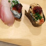 Sushi Uogashi Nihonichi - 季節の３貫王・５６０円