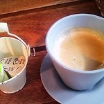 カネ保水産 - 食後の珈琲