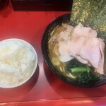 ラーメン 杉田家 - 