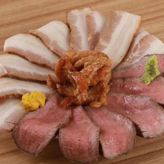 どこか懐かしくも新しい！丸の内の"ネオ町中華式"大衆酒場◎