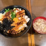 Tsukemen Yashichi - チーユ混ぜそば並　900円にプラス30円で辛くできました