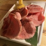 焼肉ファンタジスタ うっしっし - タン塩