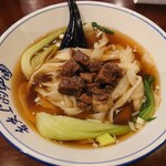 秦唐記 - 牛肉麺(パクチー抜き)