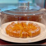 パティスリー＆ブーランジェリー ラ・パルム・ドール - 黄桃のタルト